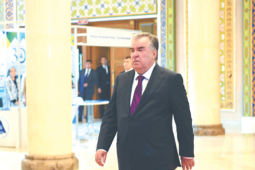 Таджикистану придется выбрать – Россия или США