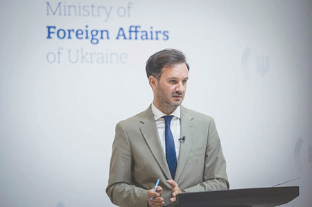 украина, мид, обвинения, митация миротворчества, венгрия, словакия, украинский конфликт, трамп