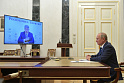 Губернаторы освоили формат онлайн-челобитных Путину, Медведев в сенаторы может не спешить