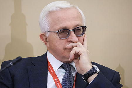 рубль, пятерка самых при быльных активов в мире, укрепление рубля, проблемы бизнесу и бюджету, инфляция