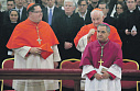 <b>Франциск</b> перераспределяет власть в Ватикане