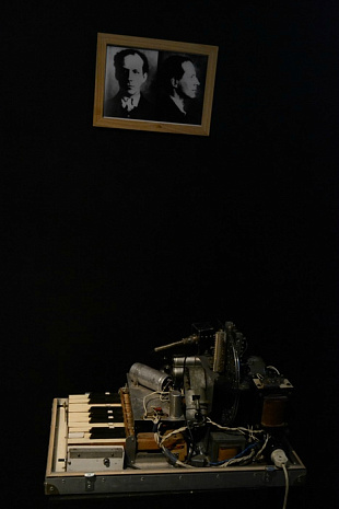 музыка, синтезатор, выставка