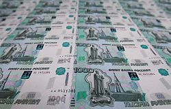 Экспорт из России превысит импорт на 130 миллиардов долларов, а рубль оказался самым прибыльным активом