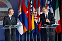 <b>Сербия</b> не станет членом НАТО