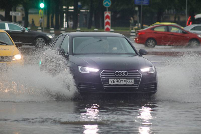 москва, ливень