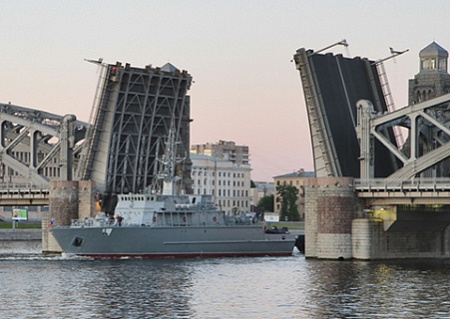 корабль, иван антонов, черноморский флот, буксировка, тральщик, вмф