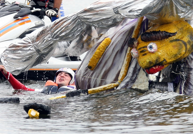 шоу, flugtag, red bull, полет, депардье