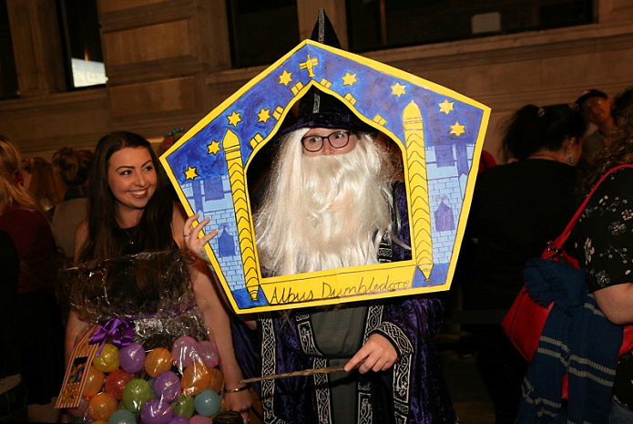 гарри поттер, книга, пьеса, премьера, джоан роулинг