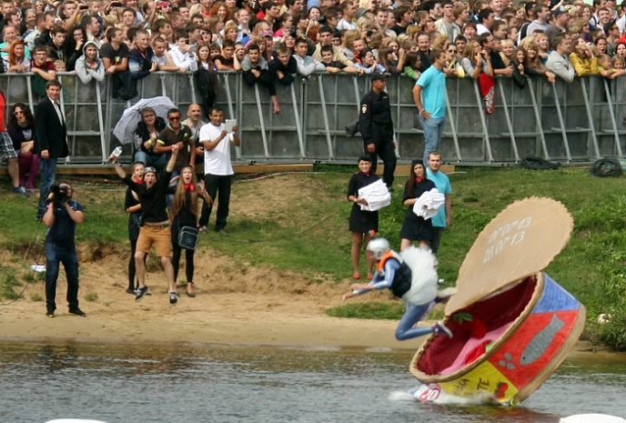 шоу, flugtag, red bull, полет, депардье