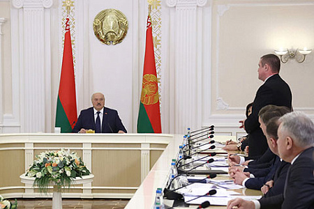белоруссия, экономика, регулирование цен, украина. молдавия, кпп, киргизия, гсофлаг, азербайджан, президентская кампания