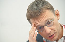 Экономика охладела к безналичным платежам