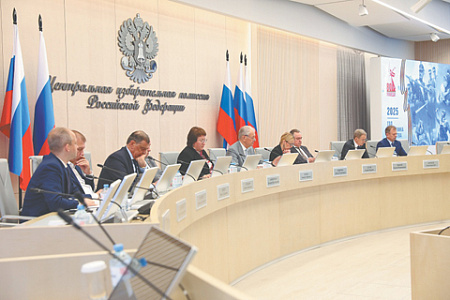 регионы, губернаторские кампании, кандидаты, тренды, фестивали демократии, самовыдвиженцы, малые партии, экспертное мнение