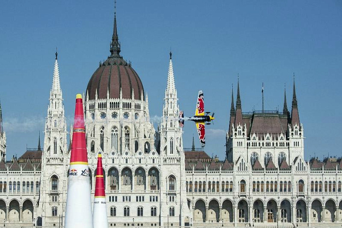 венгрия, самолеты, будапешт, шоу,red bull