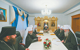УПЦ пытается укрепить канонические рубежи