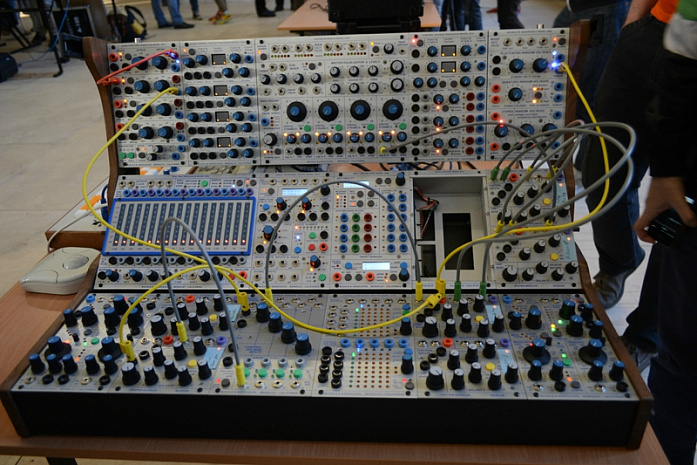 музыка, синтезатор, электроника, выставка