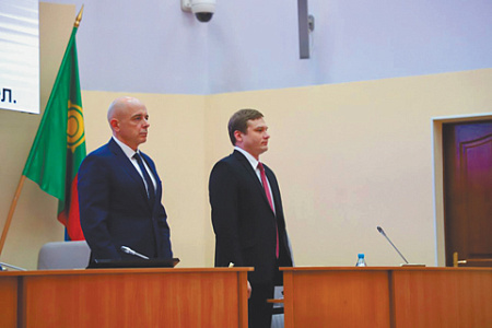 хакасия, коновалов, вето, закон о сму, муниципальная реформа, кпрф, ер