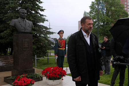 семен федотов, памятник, новая москва, дмитрий саблин