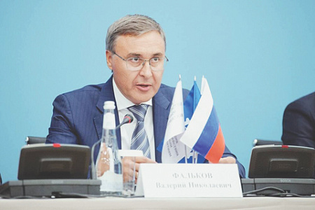 вузы, промпредприятия, производственная аспирантура, партнерство и кооперация, специалисты высшей категории, эффективные технологии