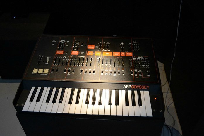 музыка, синтезатор, выставка