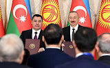 Президент и премьер Киргизии ищут инвестиции в Баку и Вашингтоне