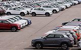 Продажи новых автомобилей в России по итогам с начала года снизились на 25%