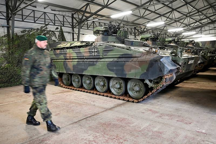 германия, министр обороны