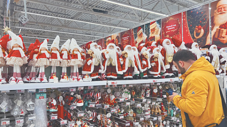 охлаждение экономики, сокращение  личных предновогодних расходов, новогодние подарки