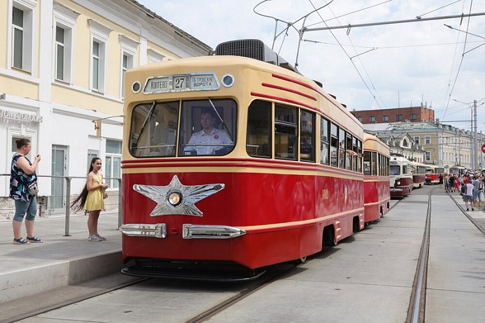 россия, москва, день городского транспорта, трамваи, парад