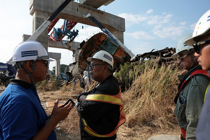 таиланд, железная дорога, поезд, кран, катастрофа, жертвы