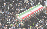 Иран. Тысячи человек попрощались с президентом Эбрахимом Раиси