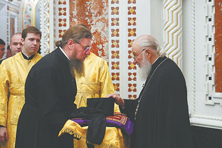 межрелигиозные отношения, православие, рпц, патриарх кирилл, казань, татарстан, чечня, ислам, мигранты, закон, политики, духовенство, врнс