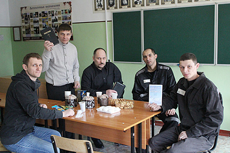сизо, пытки, тюрьма, пастор, вор в законе, протестанты, фсин