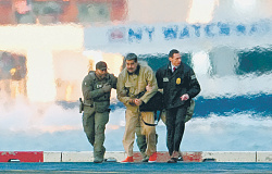 ВАЖНОЕ ФОТО  Николас Мадуро попал из президентского дворца в американскую тюрьму