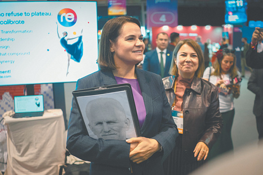 Сергей Тихановский усомнился в здравомыслии Офиса жены 