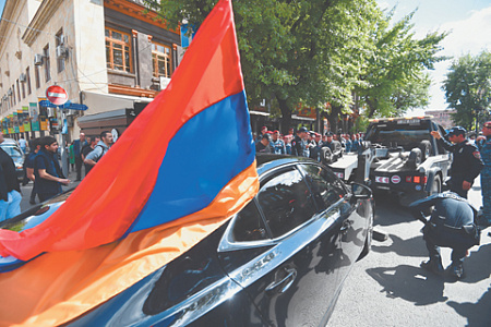 армения, пашинян, оппозиция, протест, автопробег, азербайджан, нагорный карабах