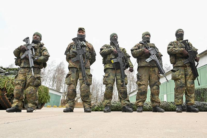 германия, министр обороны