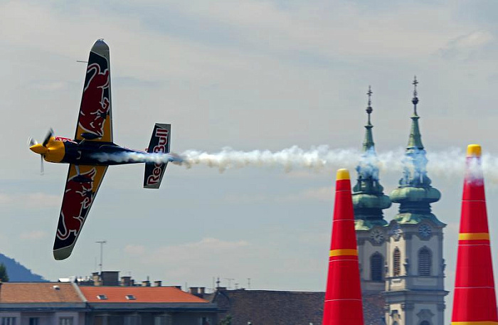 венгрия, самолеты, будапешт, шоу,red bull