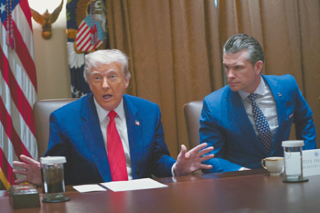 сша, трамп, команда, угроза отставки, хегсет, маск, ноэм