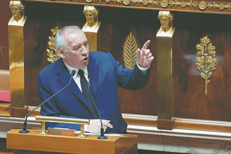 франция, правительство, власть, кризис, политика, макрон, байру