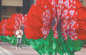 Россияне высоко оценили стабильность Белоруссии, Казахстана и Узбекистана