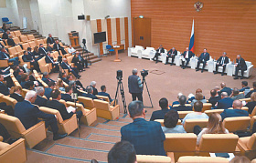 КПРФ обещает разогреть Госдуму перед выборами