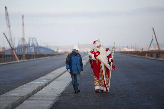 дед мороз, мост, крым, проверка