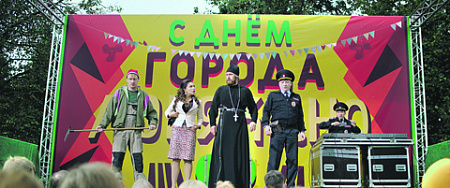 кинопремьера, политический фарс, алексей харитонов, день города