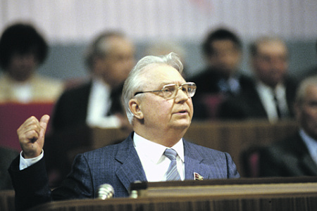 политика, перестрйока, егор лигачев, столетний юбилей