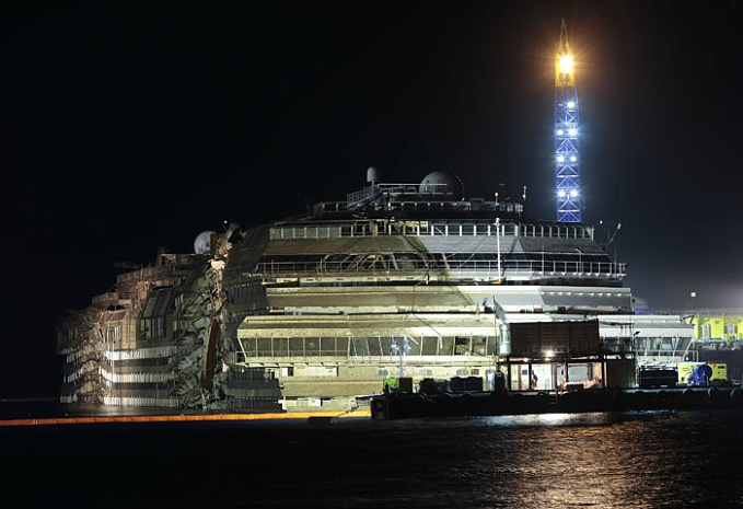 Италия, лайнер, Costa Concordia