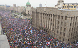 Многолюдные протесты в Сербии испытывают власть на прочность