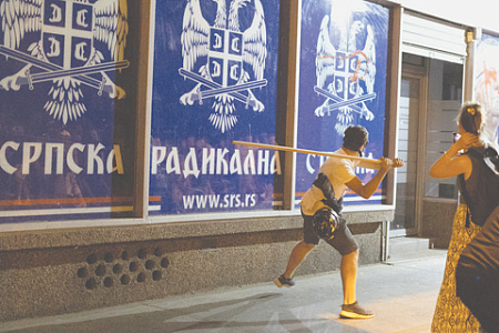 сербия, вучич, противники, уличные беспорядки, аресты