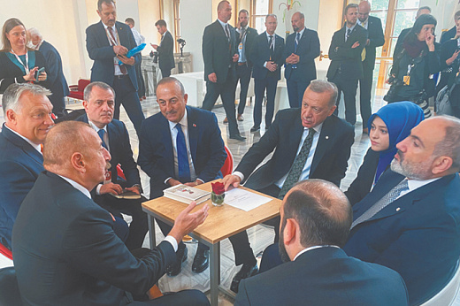 Пашинян попытается договориться о мире с Эрдоганом и Алиевым