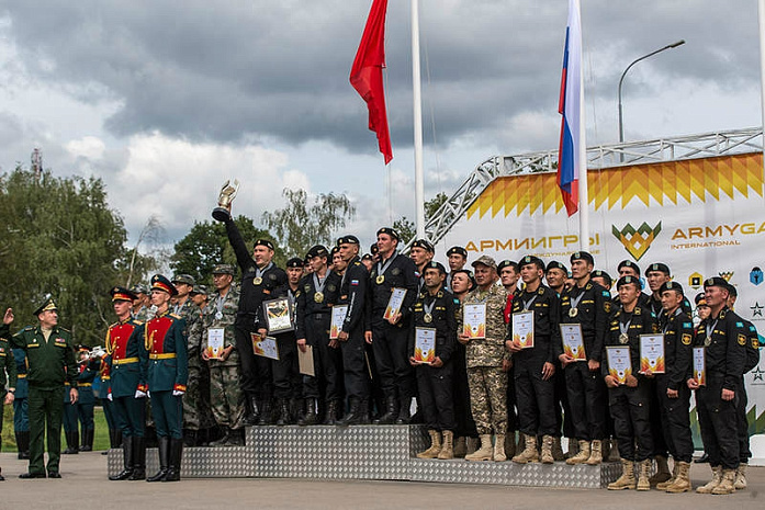 россия, армия, армейские игры, алабино, суворовский натиск, танковый биатлон