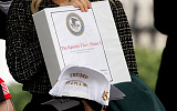Раскручивание дела Эпштейна топит рейтинг Трампа